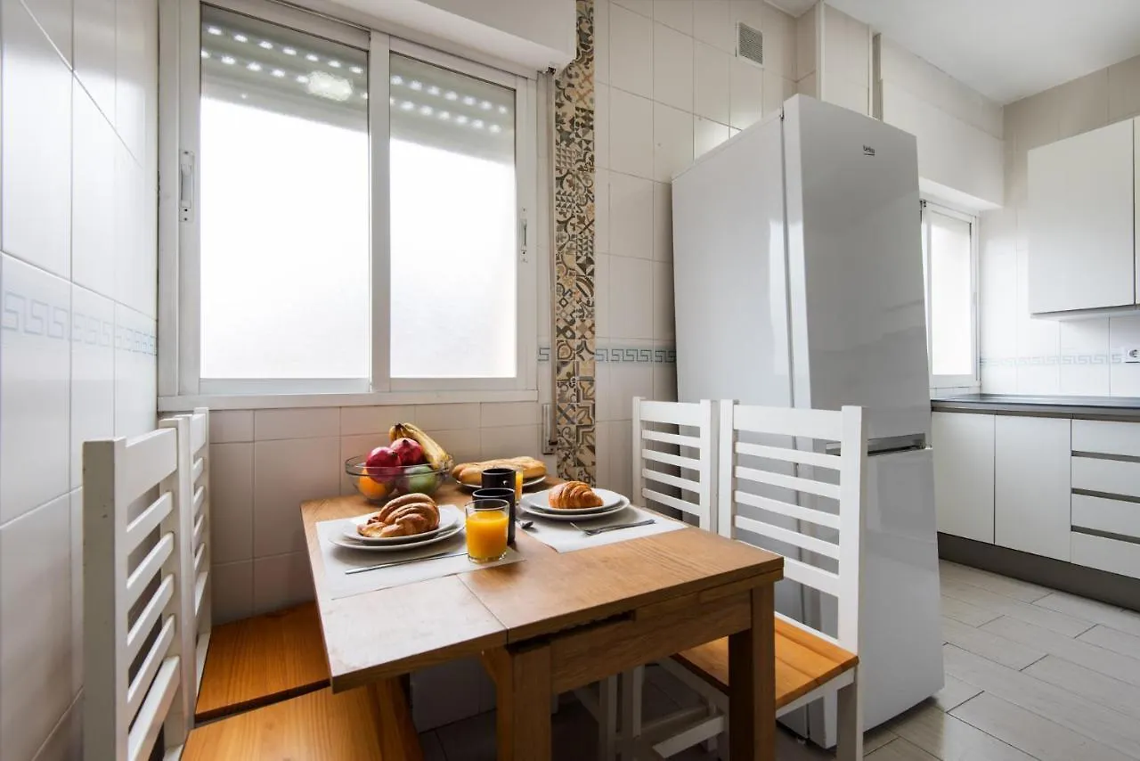 The 2Nd Corner: Central Apartment Ideal For Groups Málaga