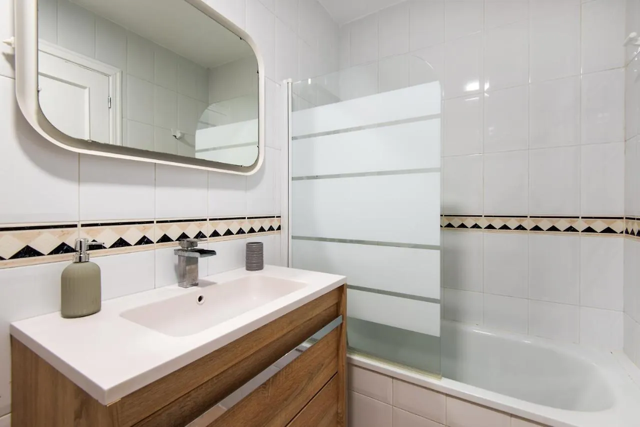 The 2Nd Corner: Central Apartment Ideal For Groups Málaga Spanje