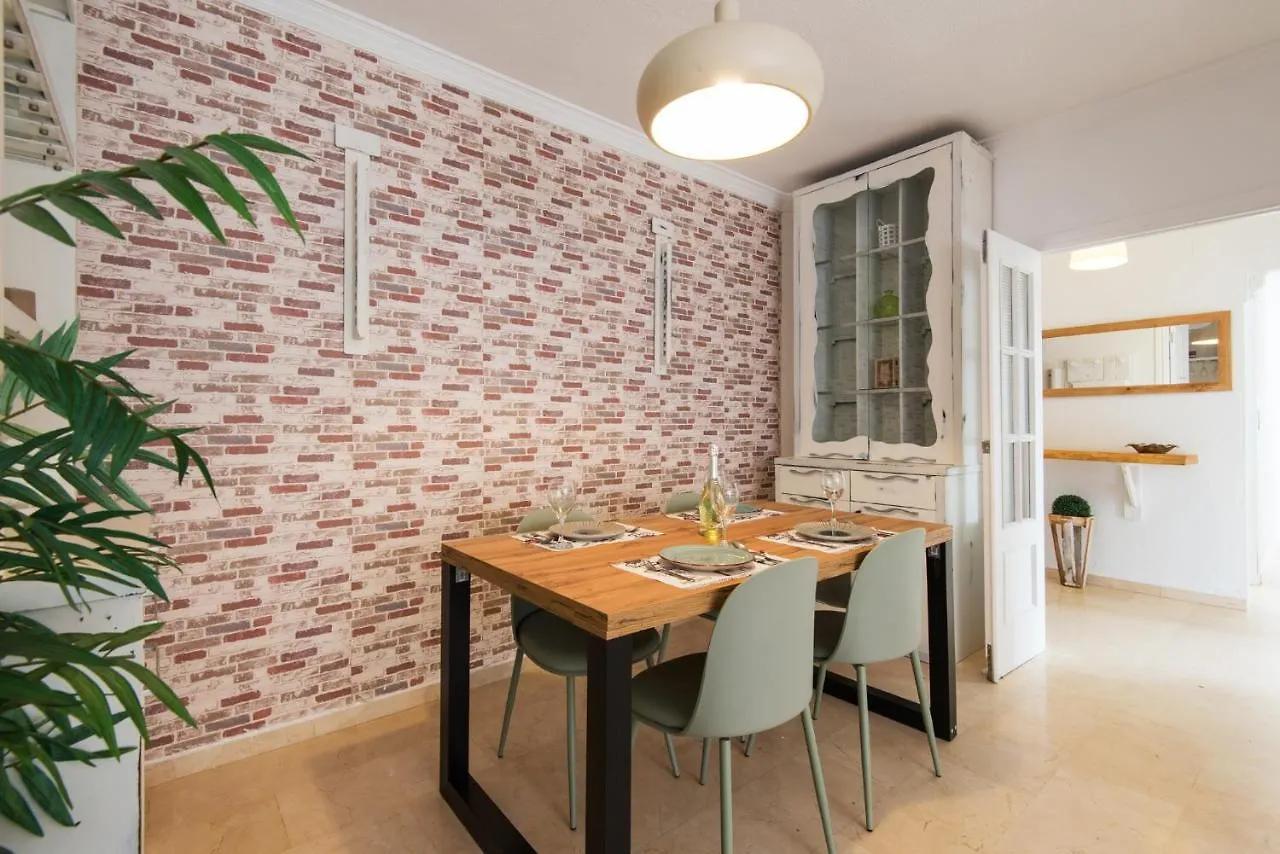 The 2Nd Corner: Central Apartment Ideal For Groups Málaga Spanje